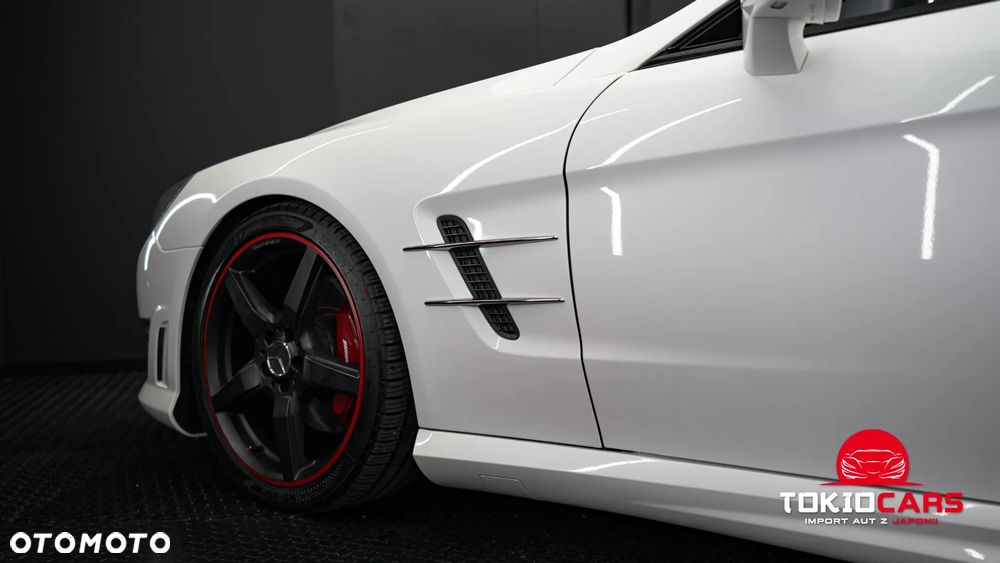 Mercedes-Benz SL - 24