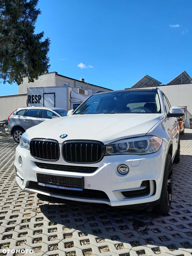 BMW X5 xDrive40d Sport-Aut - 2
