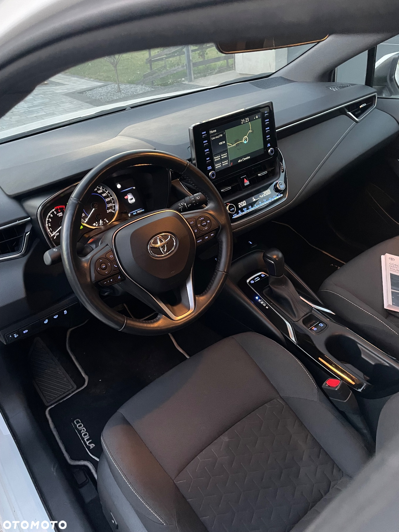 Toyota Corolla 1.8 Hybrid Comfort - 11