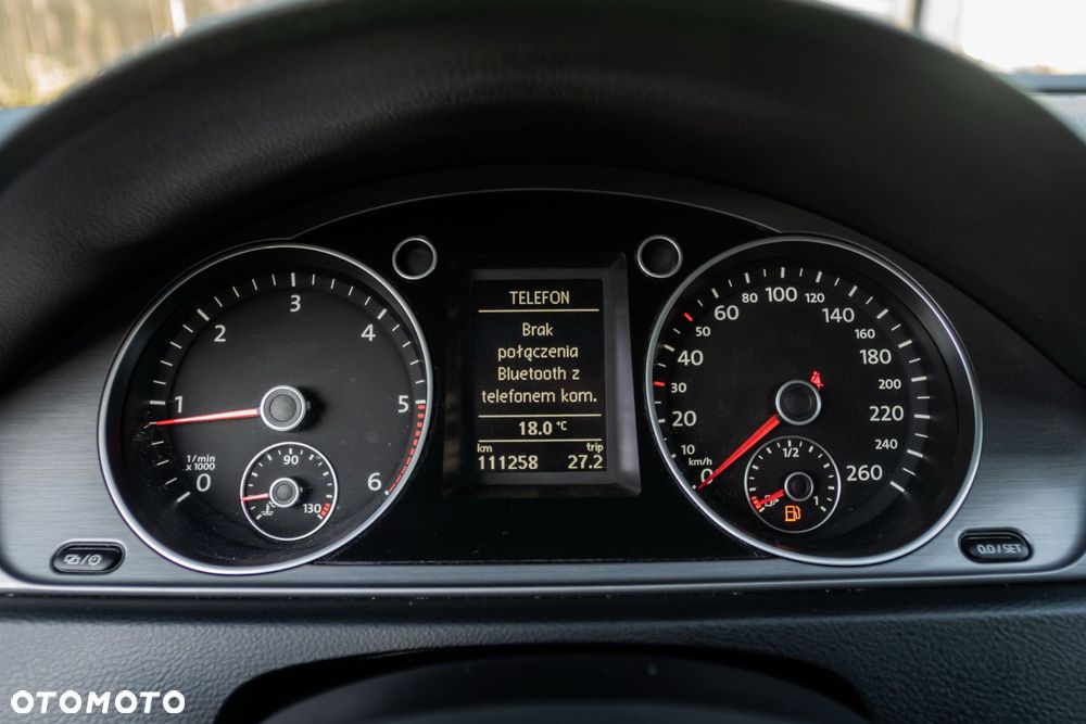 Volkswagen Passat 2.0 Blue TDI SCR Highline - 16
