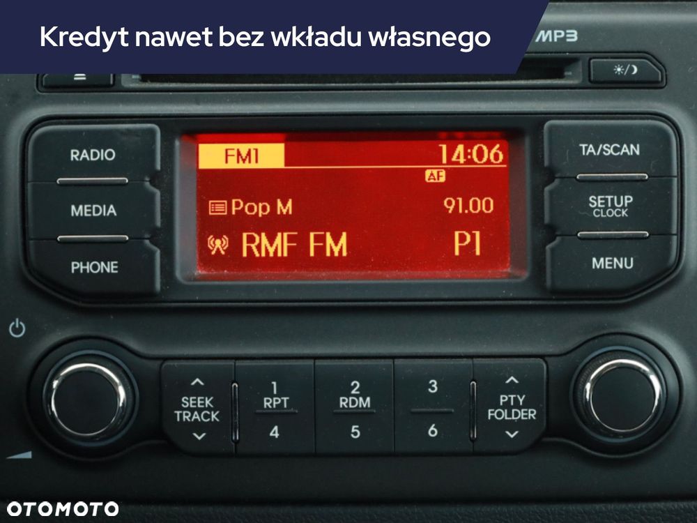 Kia Rio - 11