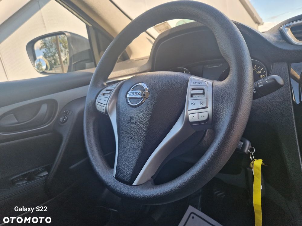 Nissan Qashqai - 22