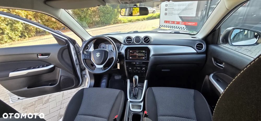 Suzuki Vitara 1.6 XLED 2WD - 32
