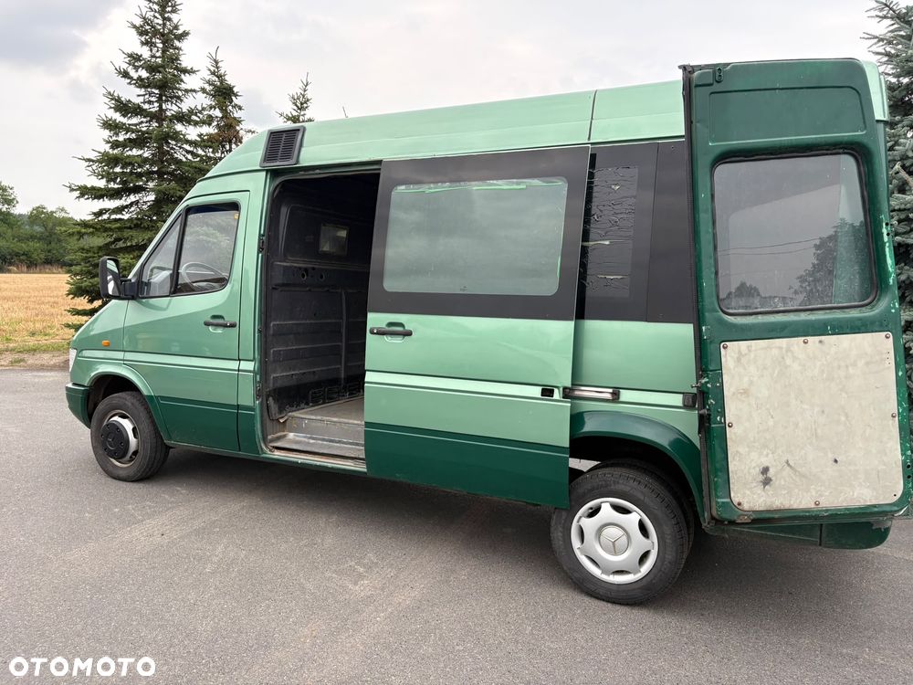 Mercedes-Benz Sprinter - 4