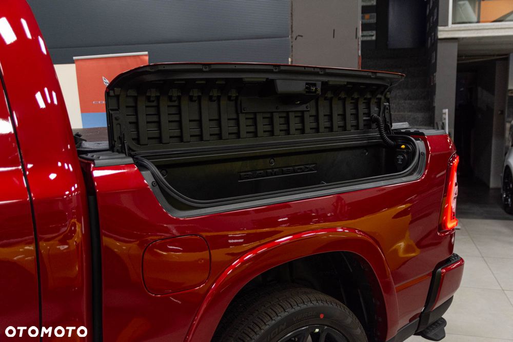 RAM 1500 - 12