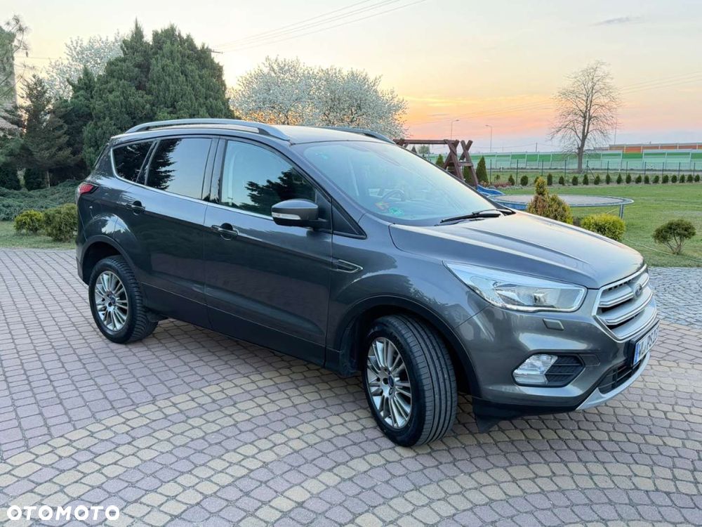 Ford Kuga - 36