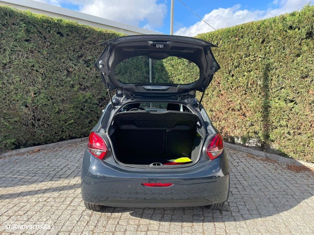 Peugeot 208 1.2 PureTech Active - 9