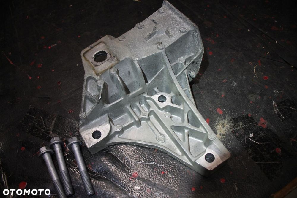 VOLVO V70 S80 XC70 V60 S60 XC90 3.2/T6 UCHWYT ŁAPA MOCOWANIE 6G92-6P096-ED - 3