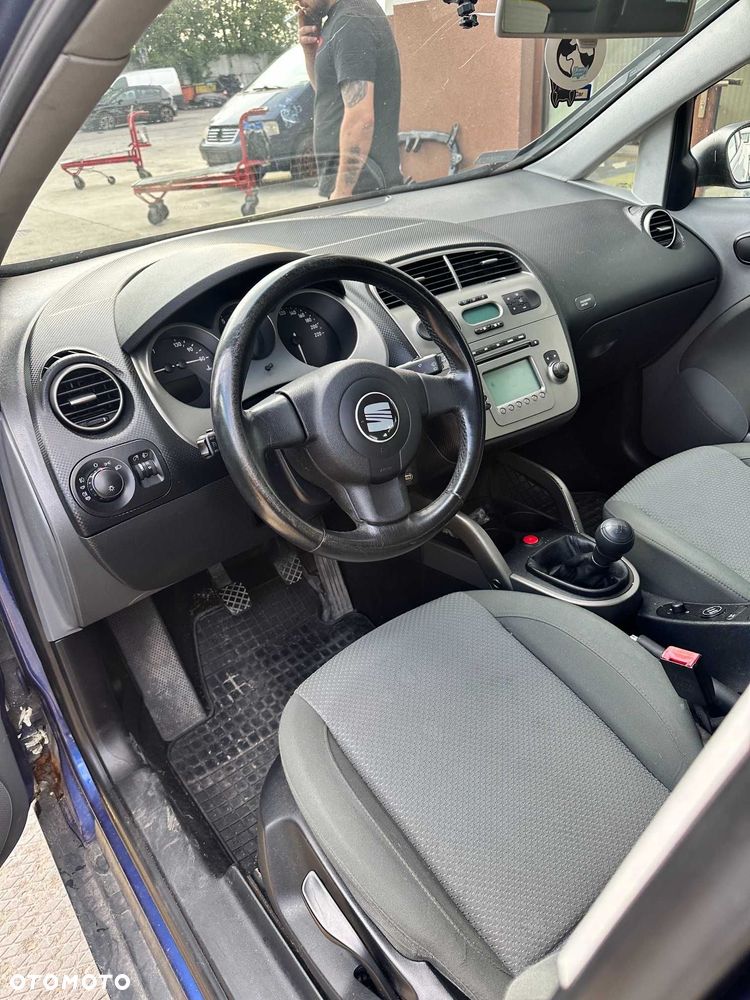 Seat ALTEA 1.9 TDI Cały Na Cześci - 2