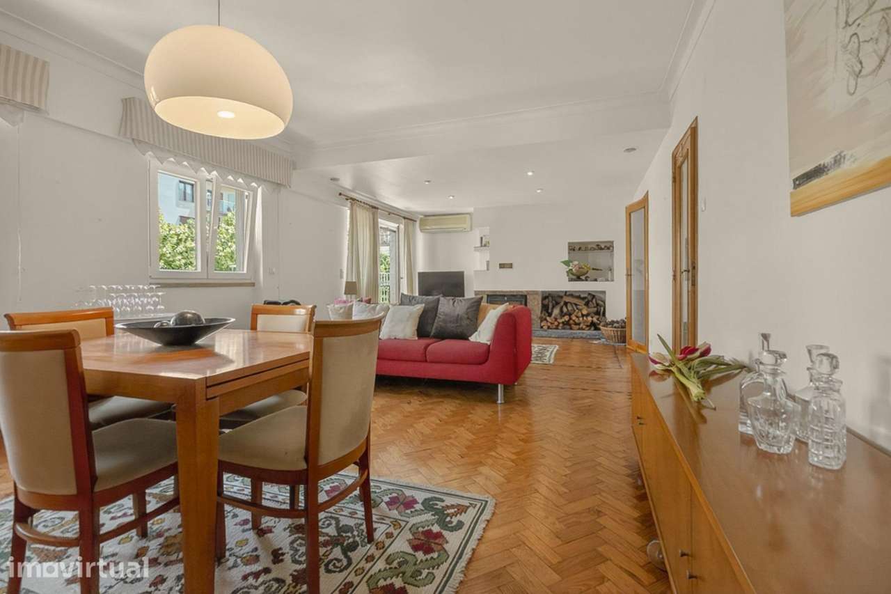 Apartamento T5 luminoso na Av. da Liberdade | Fundão - Grande imagem: 2/26