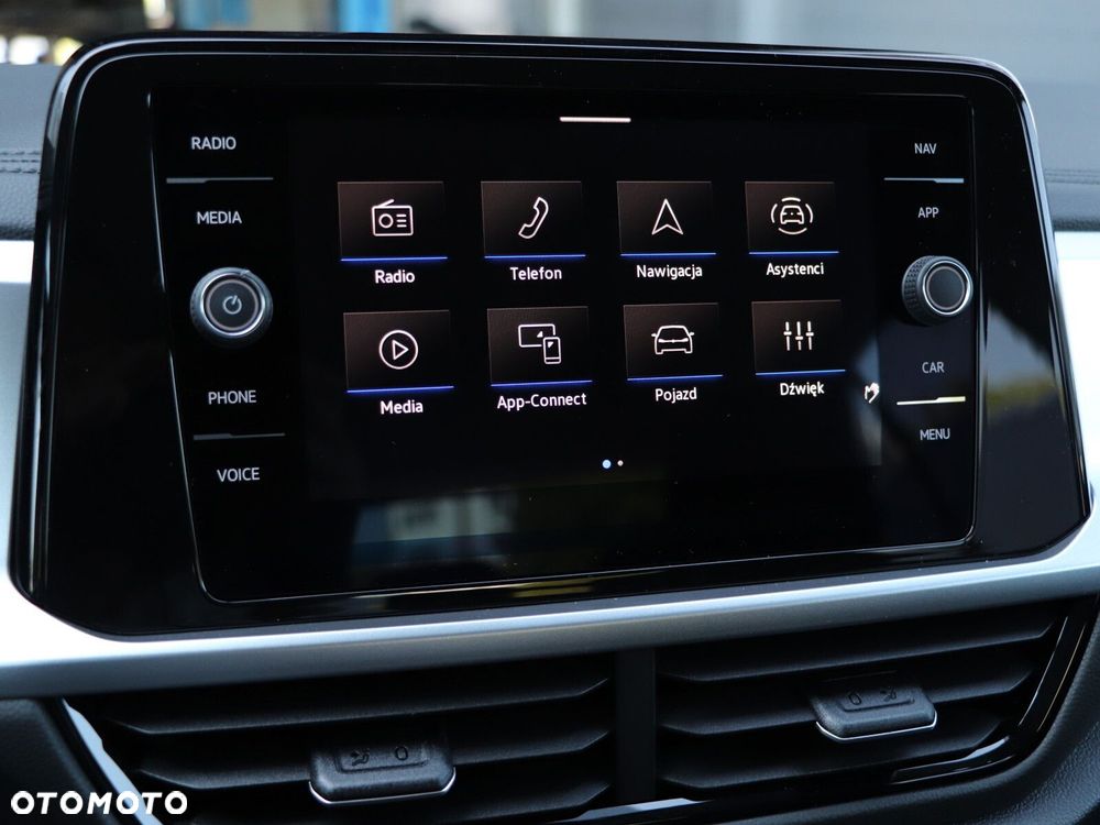 Volkswagen T-Roc - 17