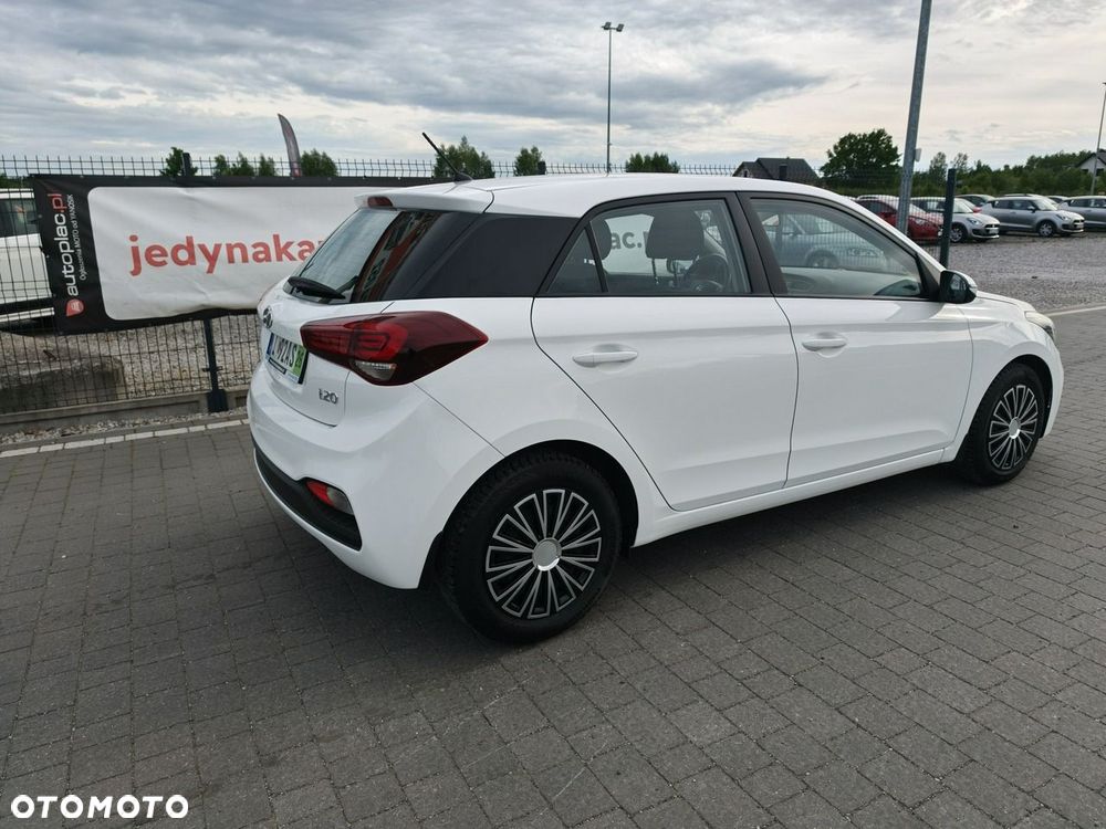 Hyundai i20 - 13