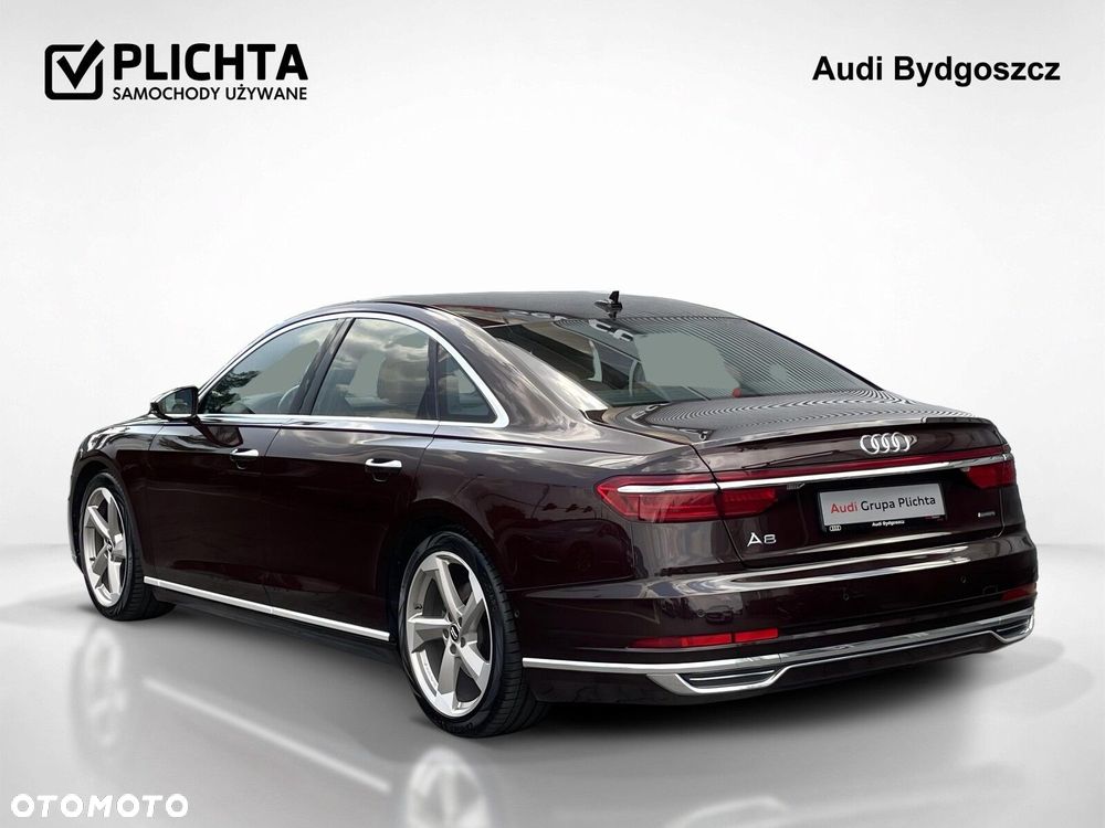 Audi A8 - 4