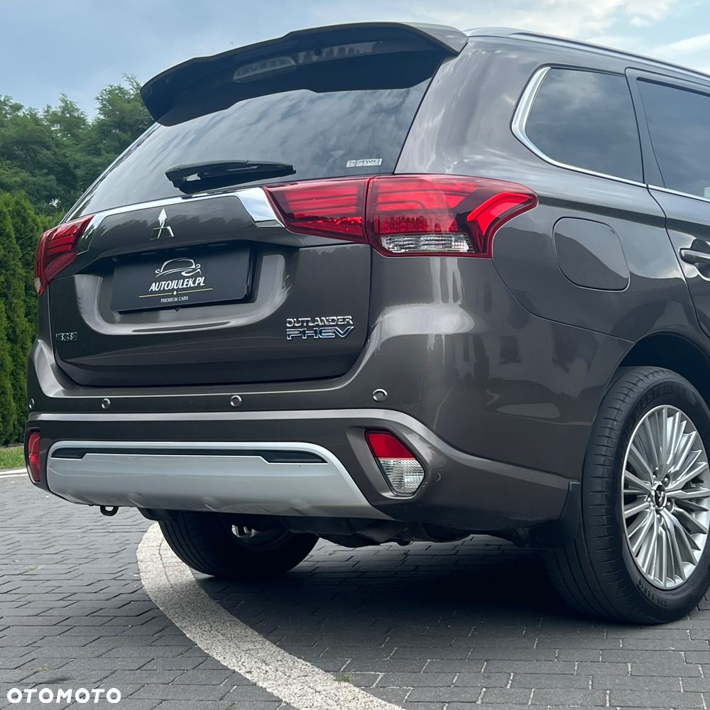Mitsubishi Outlander 2.4 4WD Diamant - 14