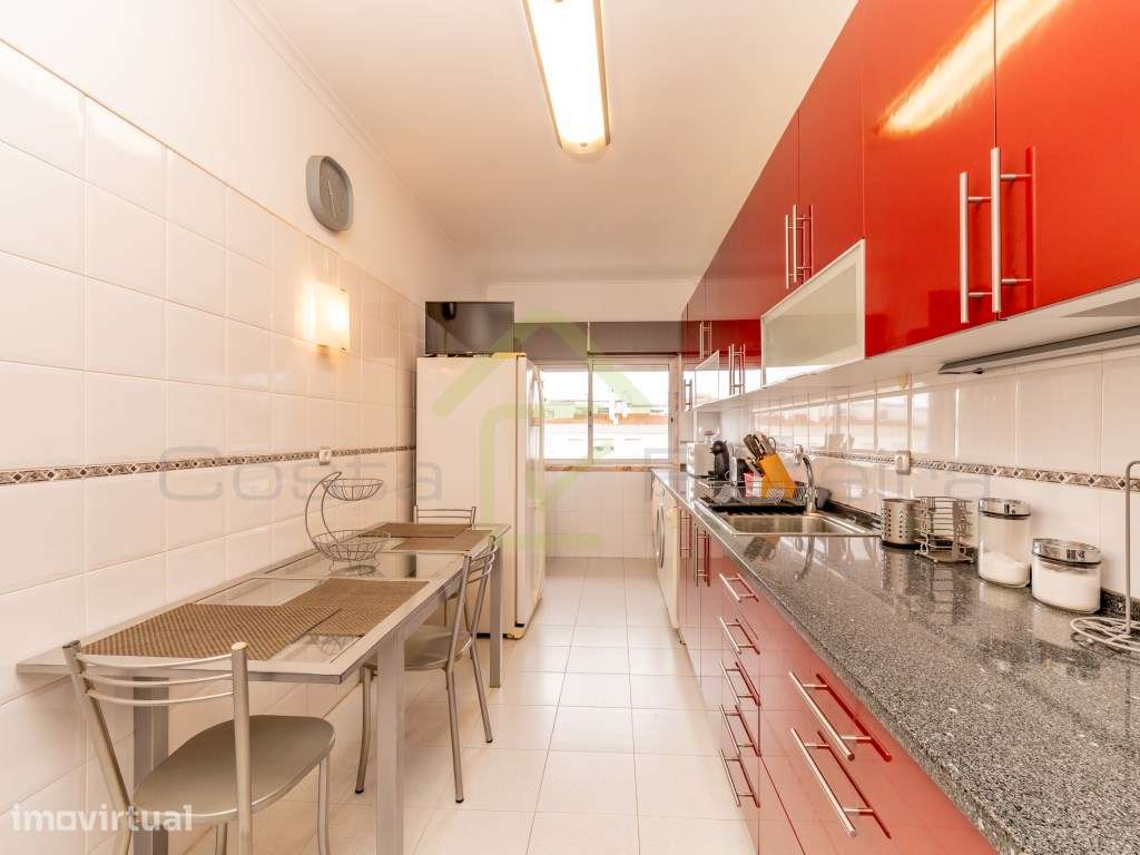 Apartamento T3 com boas áreas e óptima exposição solar - Grande imagem: 2/27