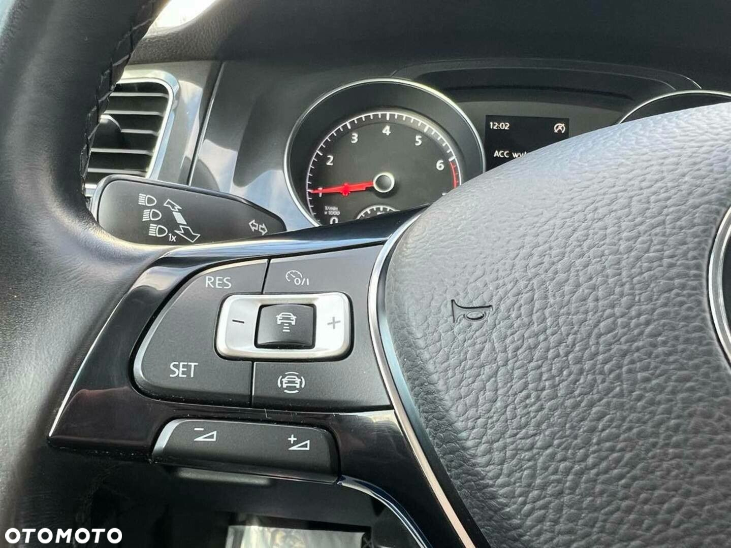 Volkswagen Golf VII 1.5 TSI BMT Comfortline - 14