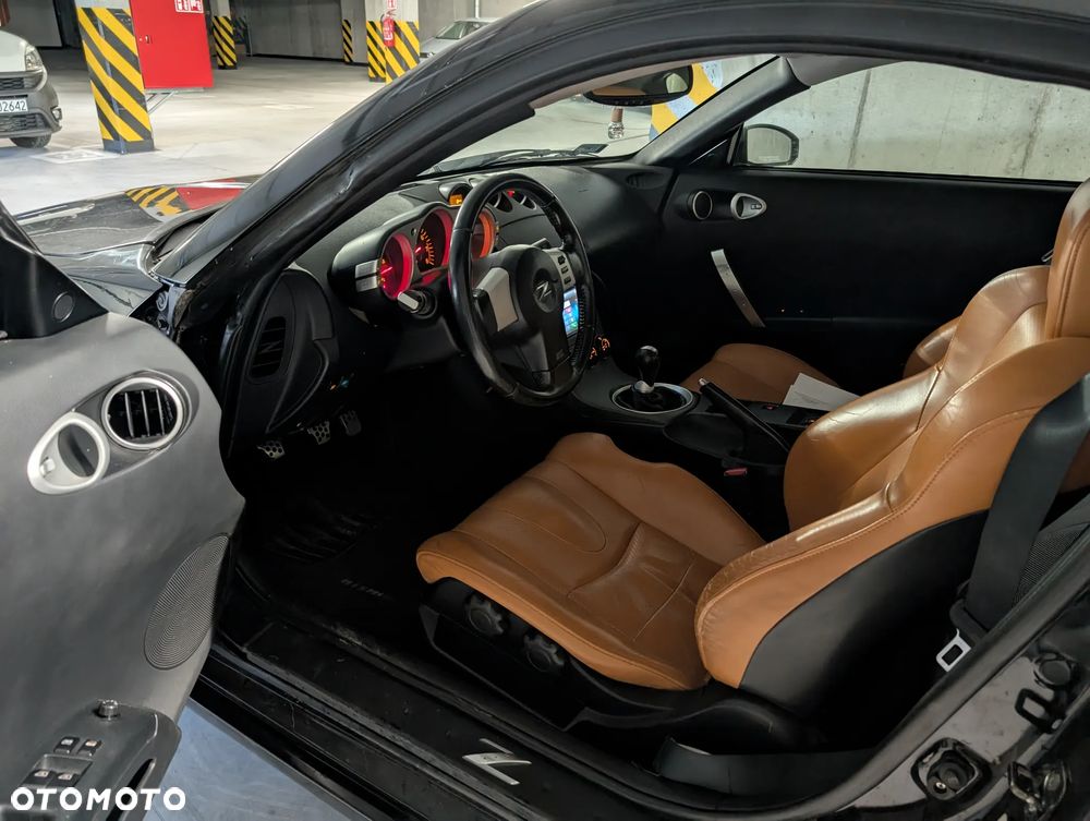 Nissan 350 Z 3.5 V6 - 16