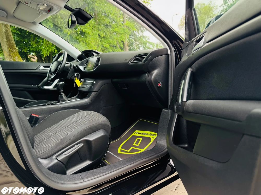 Peugeot 308 BlueHDi FAP 130 Stop & Start Allure - 38