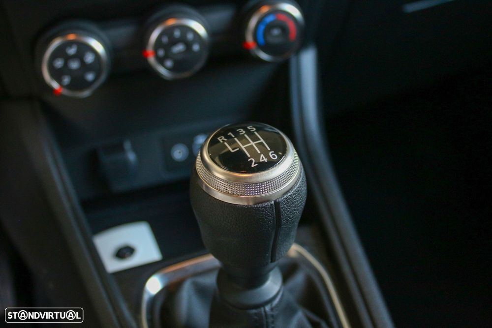 Renault Captur 1.0 TCe Equilibre Bi-Fuel - 32