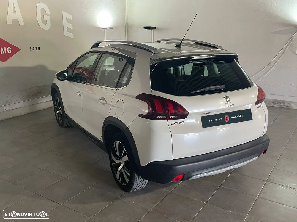 Peugeot 2008 PureTech 110 Stop&Start EAT6 Allure - 33