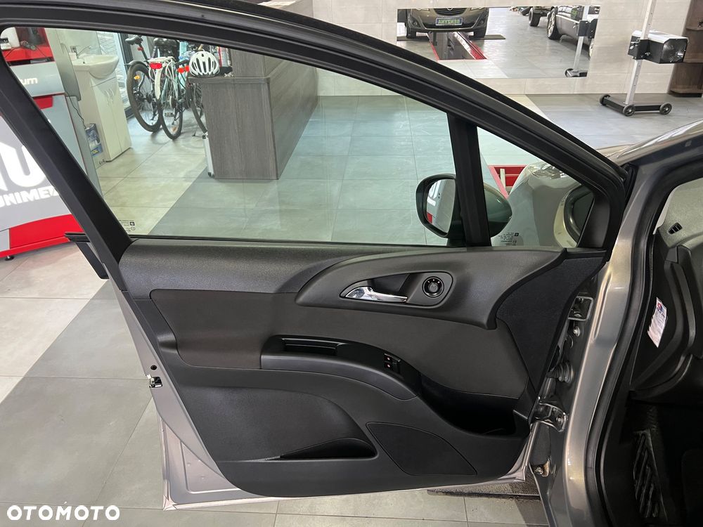 Opel Meriva 1.4 Automatik Color Edition - 15