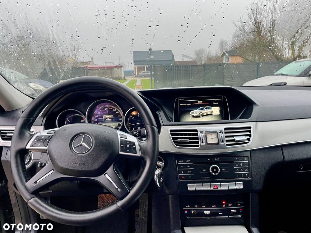 Mercedes-Benz Klasa E 220 BlueTEC 9G-TRONIC - 4