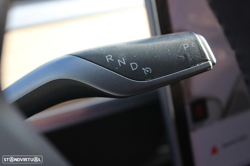 Tesla Model 3 Long-Range Dual Motor AWD - 29