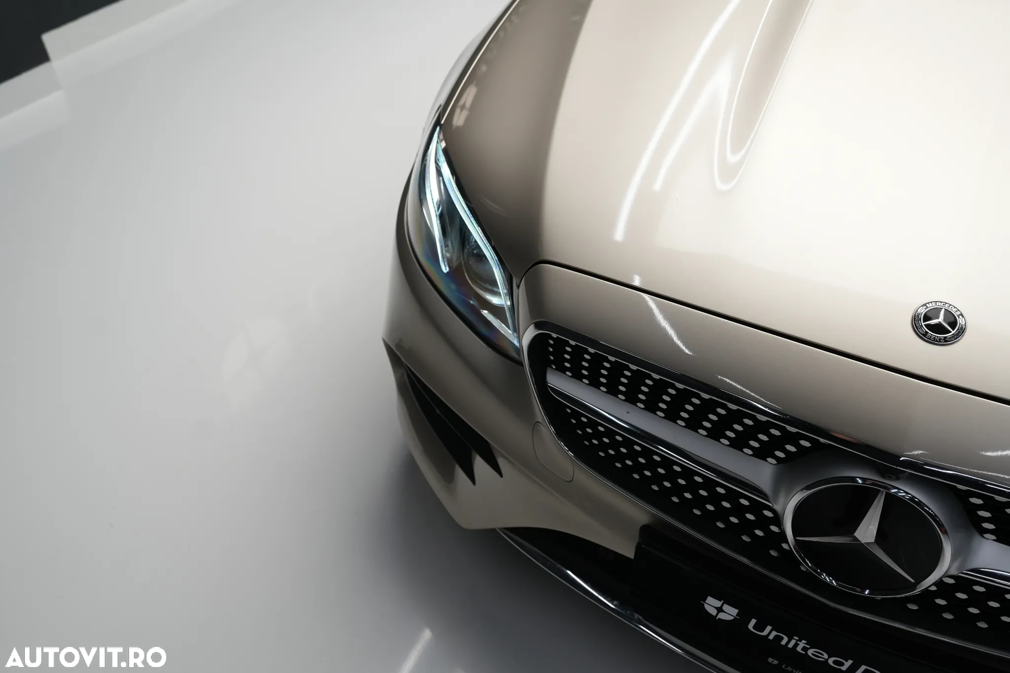 Mercedes-Benz E - 4