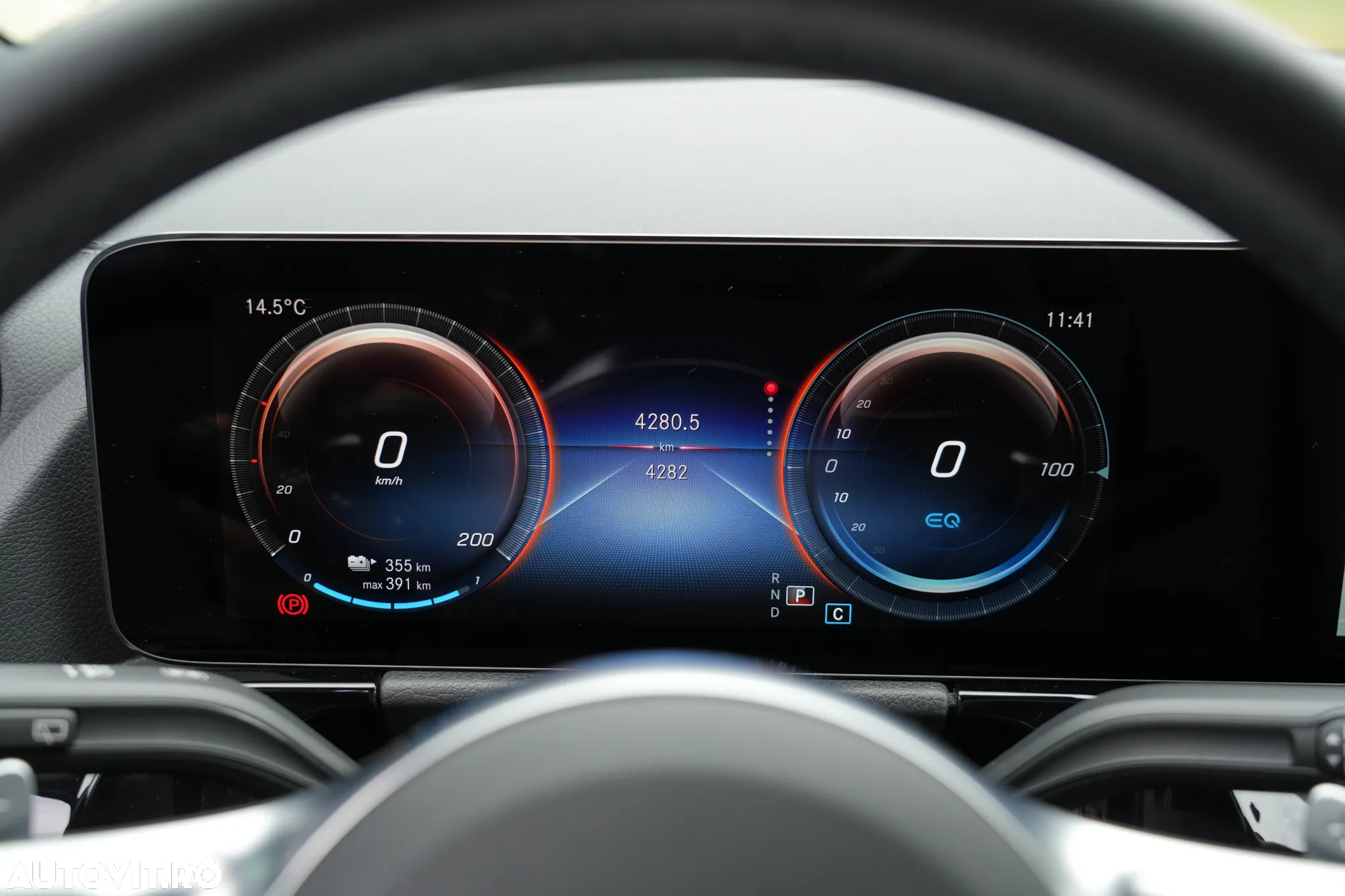Mercedes-Benz EQA 350 4MATIC - 29