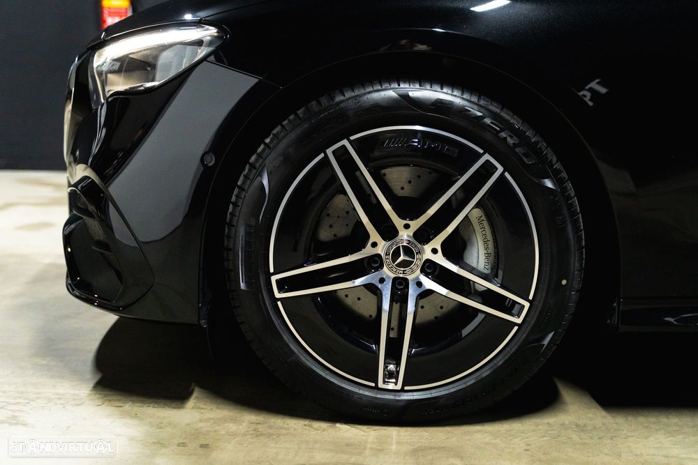 Mercedes-Benz E 300 de - 21