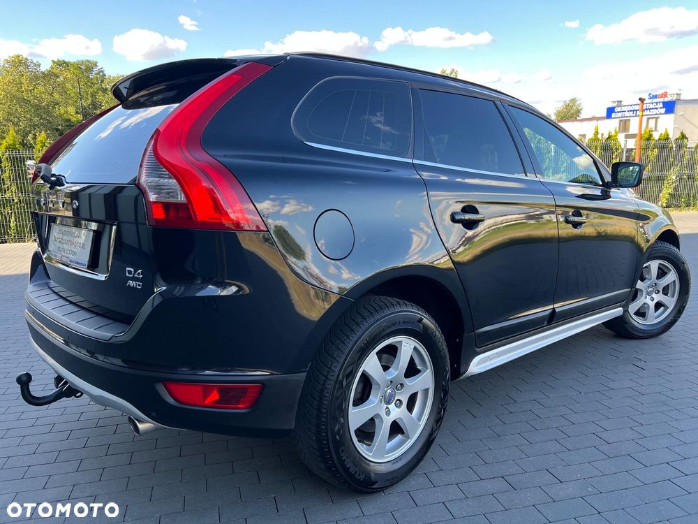 Volvo XC 60 D4 AWD Geartronic Momentum - 9