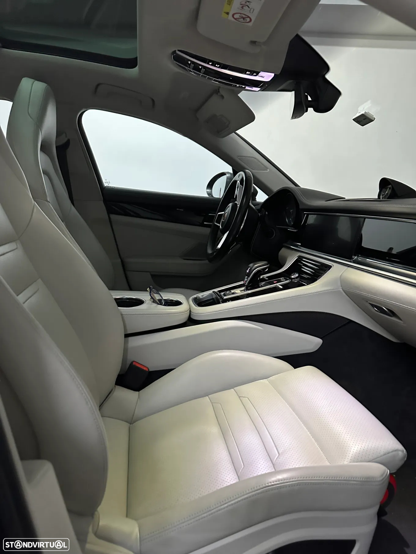 Porsche Panamera 4 E-Hybrid Executive - 4