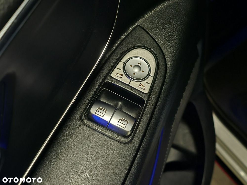 Mercedes-Benz Vito - 18