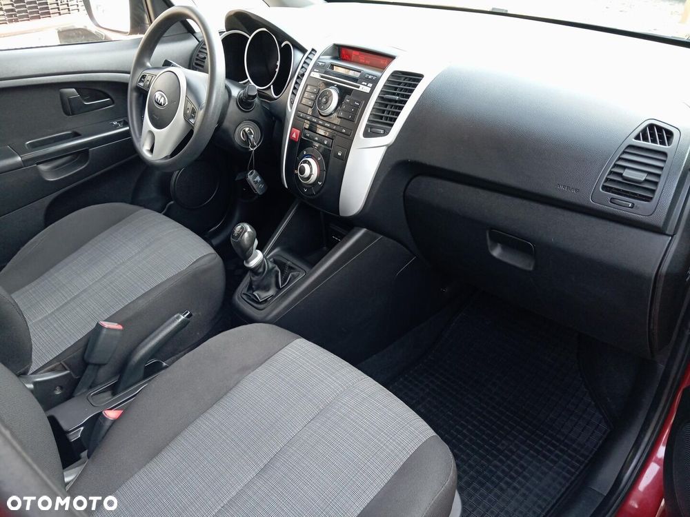 Kia Venga 1.4 S - 12