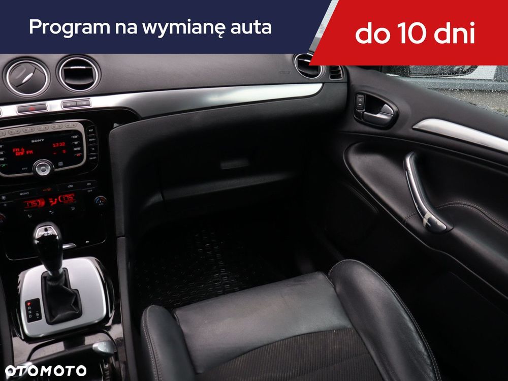 Ford S-Max - 10
