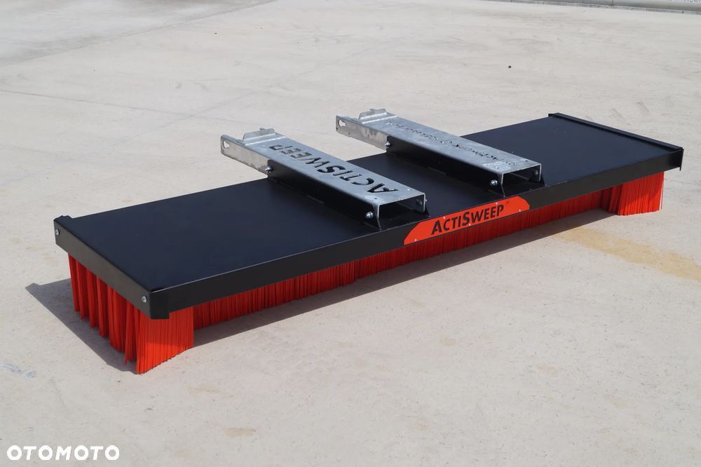 Inny Zamiatarka ACTISWEEP M13 do ładowarki wózka 2,45m