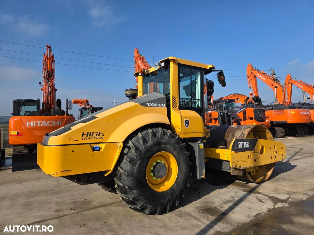 Volvo SD135B, 13,5t, latime tambur 2,3m, FULL OPTION, AC, oblon electric, GPS, antifurt, senzori pozitie, Anv 80% -ok, motor Volvo 150CP, Lung 6,1m, posibilitate leasing 4 ani, PROMOTIE 69.900 EUR+Tva - 4