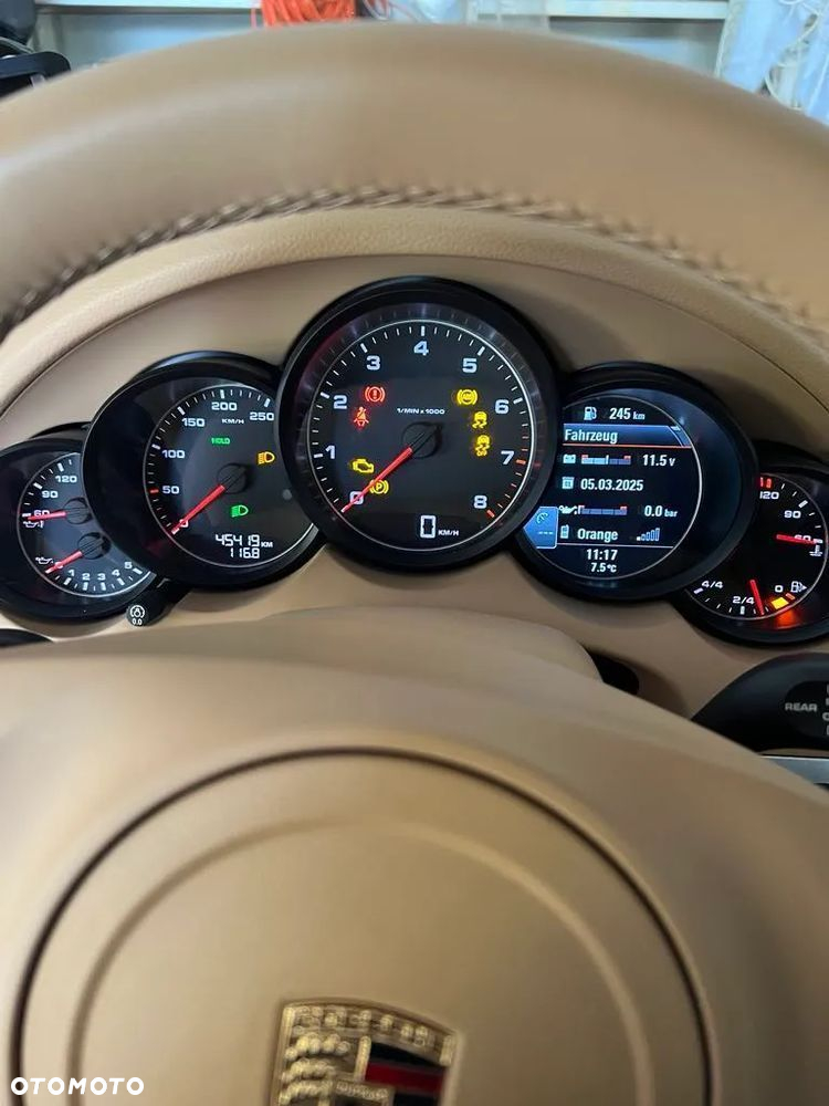Porsche Cayenne Standard - 6