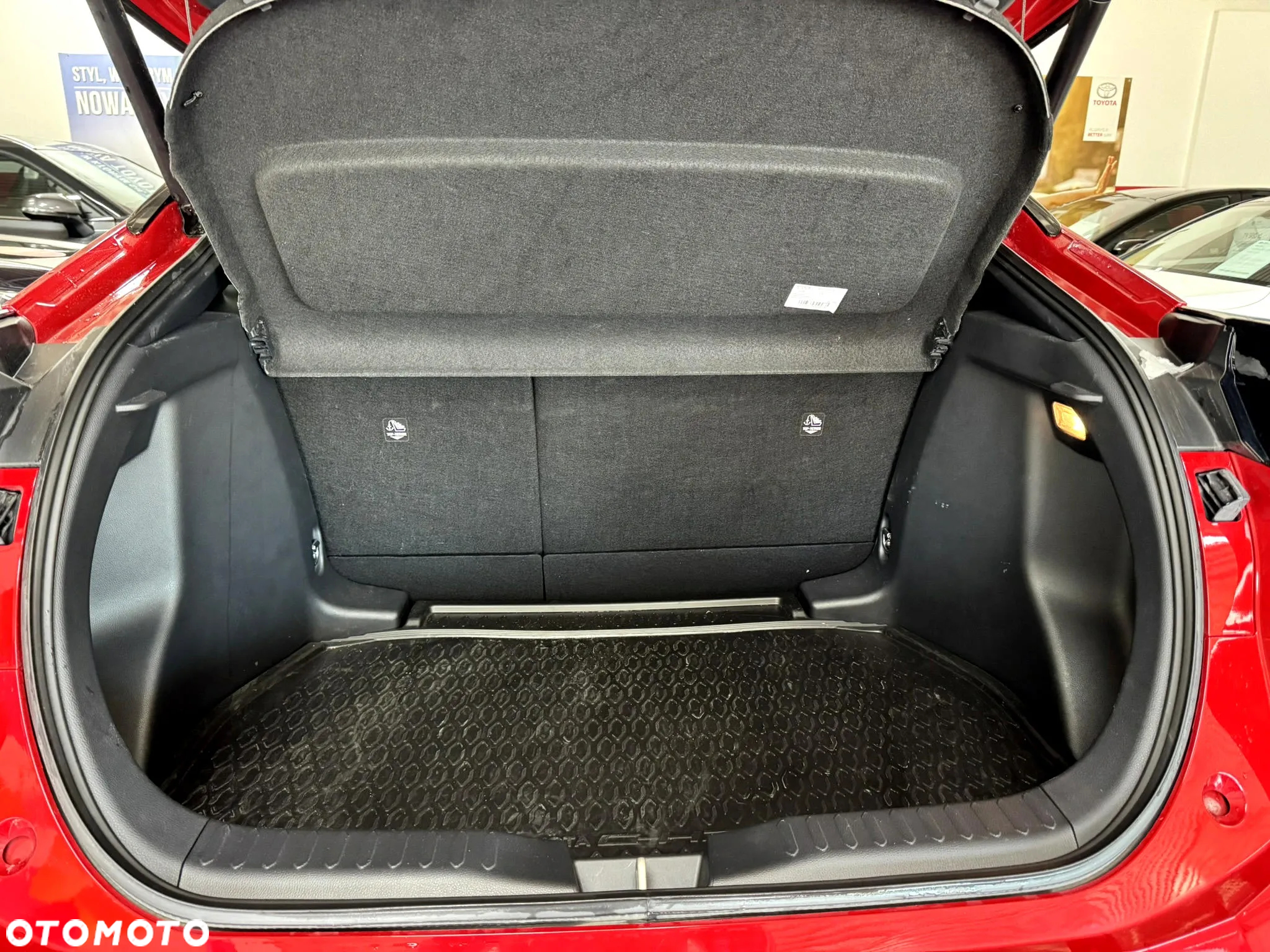 Toyota C-HR 1.8 Hybrid GPF Style - 16