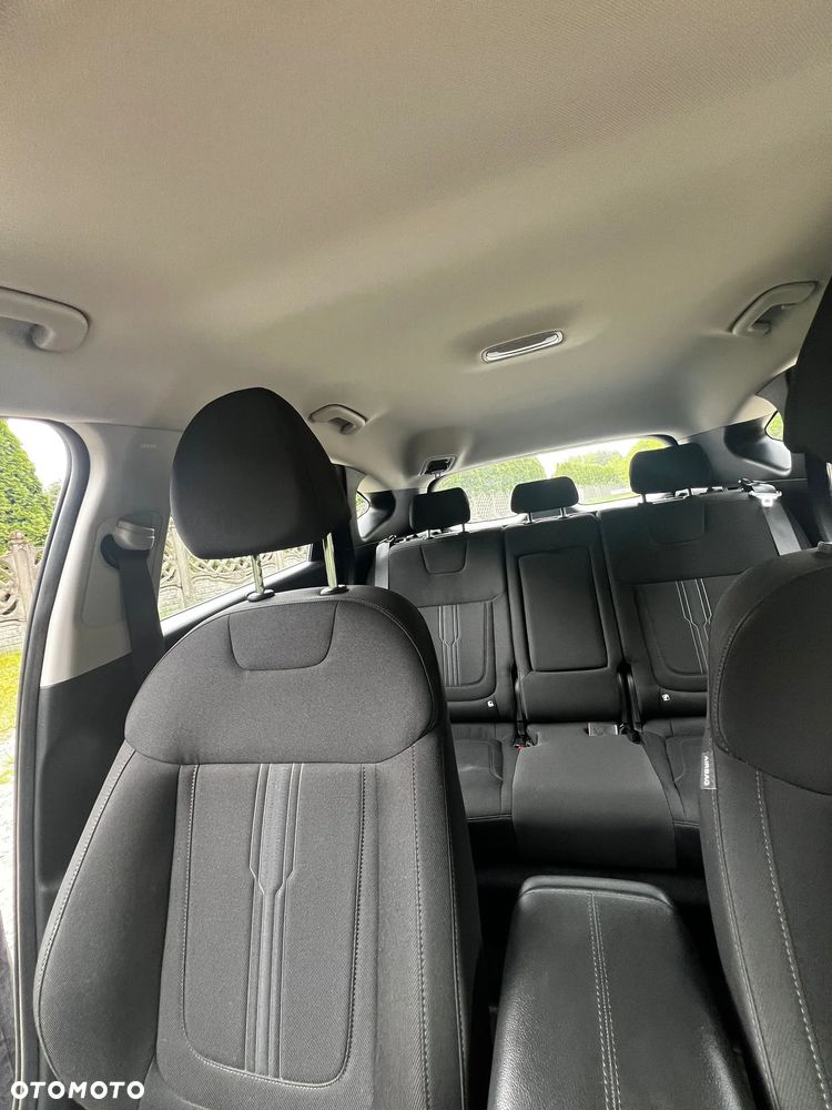Hyundai Tucson 1.6 CRDi 48V-Hybrid 2WD DCT Trend - 23