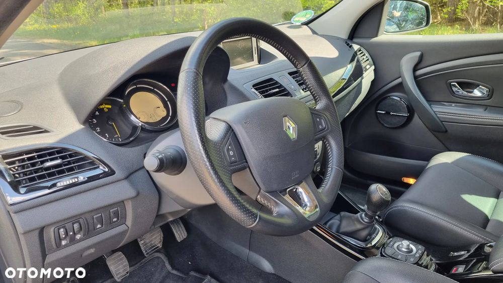 Renault Megane 1.6 dCi Energy Bose Edition - 8