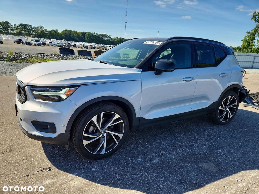 Volvo XC 40 - 2