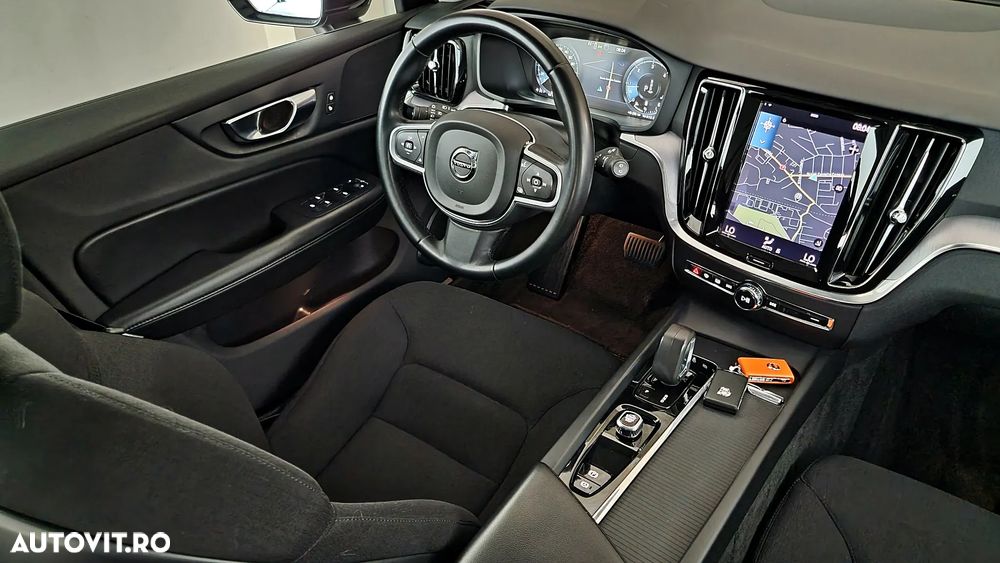 Volvo V60 B4 D Geartronic Momentum Pro - 25