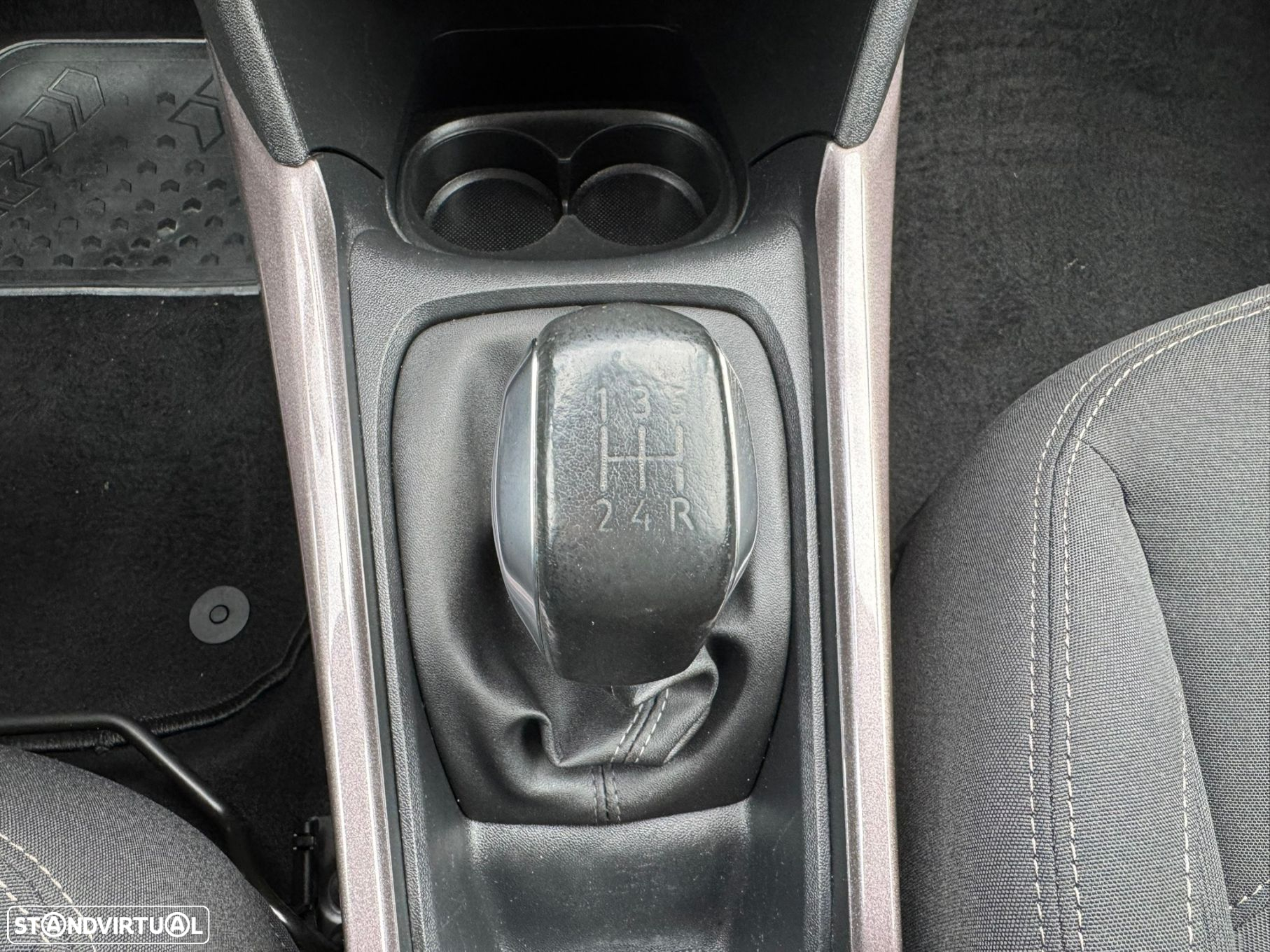 Peugeot 2008 1.2 PureTech Style - 22