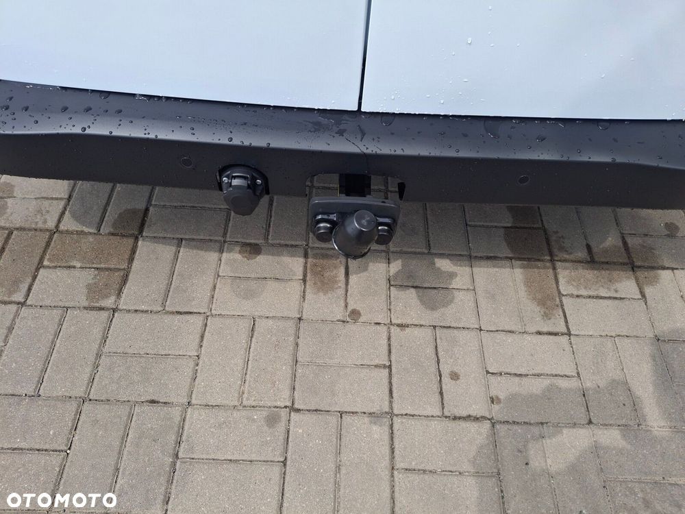 Volkswagen Transporter Furgon 2.0 TDI 150 KM automat - 6