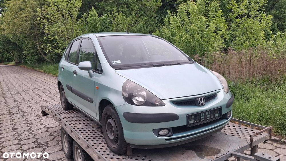 Na części Honda Jazz II Silnik 1.3 83KM L13A1 lakier G506M skrzynia automatyczna CVT maska zderzak drzwi klapa szyba fotel kanapa lusterko lampa deska GWARANCJA !!! Przód Tył Zestaw Komplet Drzwi Klapa Zderzak Błotnik Maska Grill Atrapa Szyba Pas Lampa Lusterko Boczki Fotel Kanapa Kokpit Deska Rozdzielcza Przełącznik Włącznik Sterownik Przewody Wiązka Instalacja Moduł Komputer Czujnik Listwa Pompa Alternator Wtryski Głowica Rozrusznik Kompresor Sprzęgło Dwumas Silnik Skrzynia ABS Klimatyzacji Paliwa Wspomagania Kolektor Turbina Przepustnica Zawór Chłodnica Koło Hak Belka Sanki Zawieszenie Mcpherson Półoś Amortyzator Wydech Tłumik Zacisk - 2