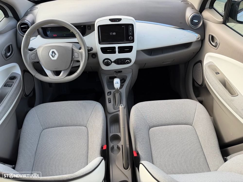 Renault Zoe (s/ Bateria) 41 kwh Life - 9