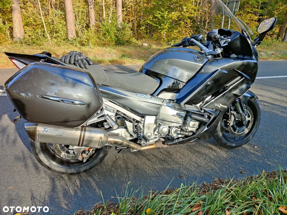 Yamaha FJR - 1