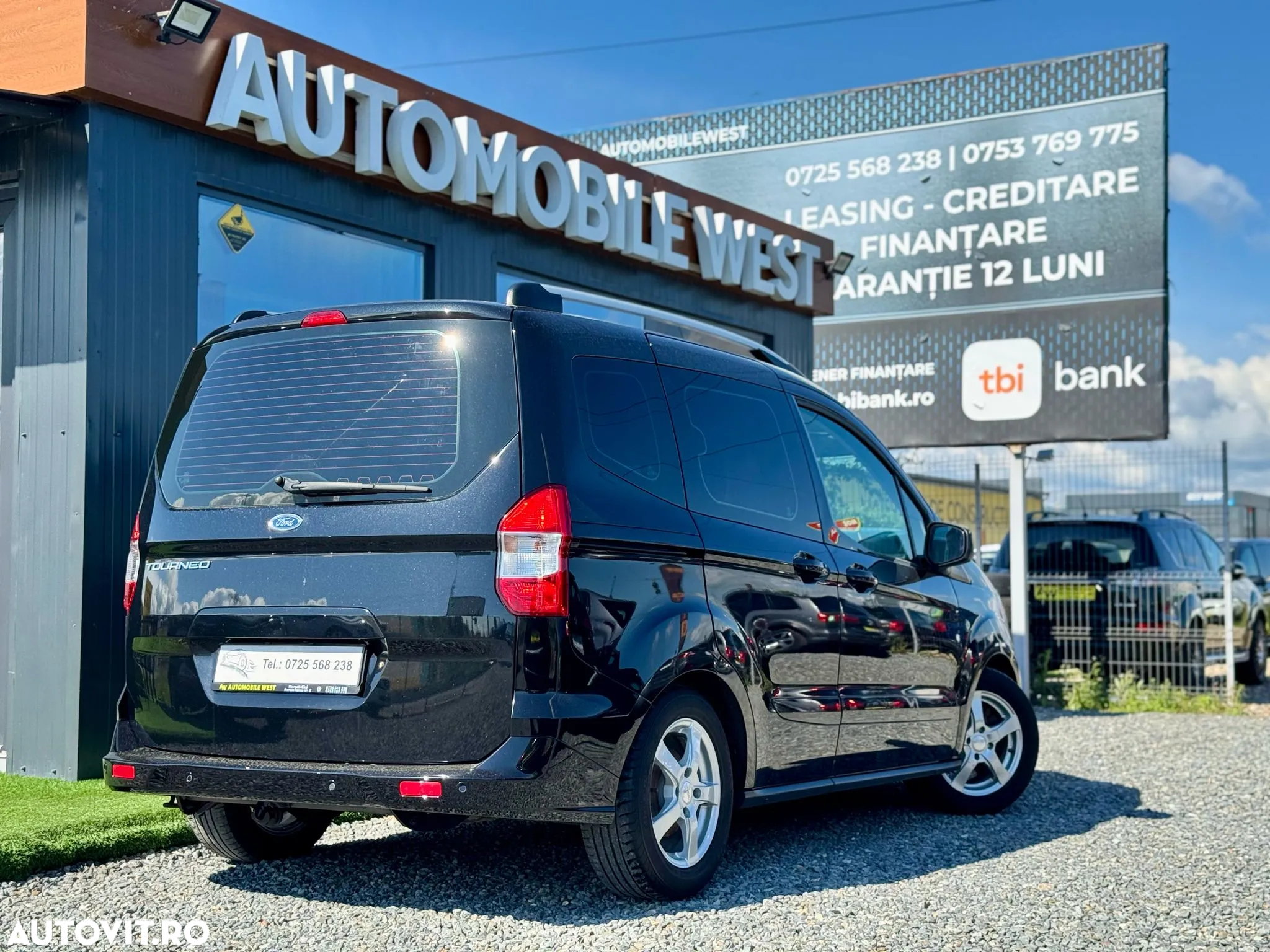 Ford Tourneo Courier 1.6 TDCi S&S Trend - 3