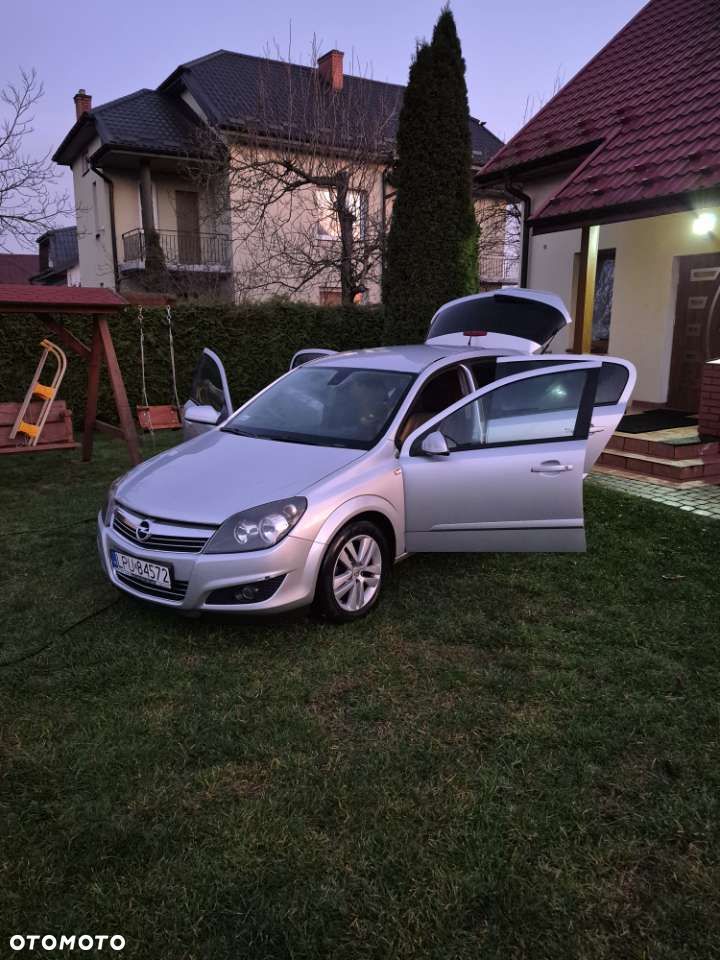 Opel Astra 1.7 CDTI - 8